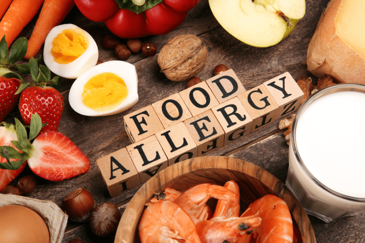 Signs of Food Allergies in Dogs